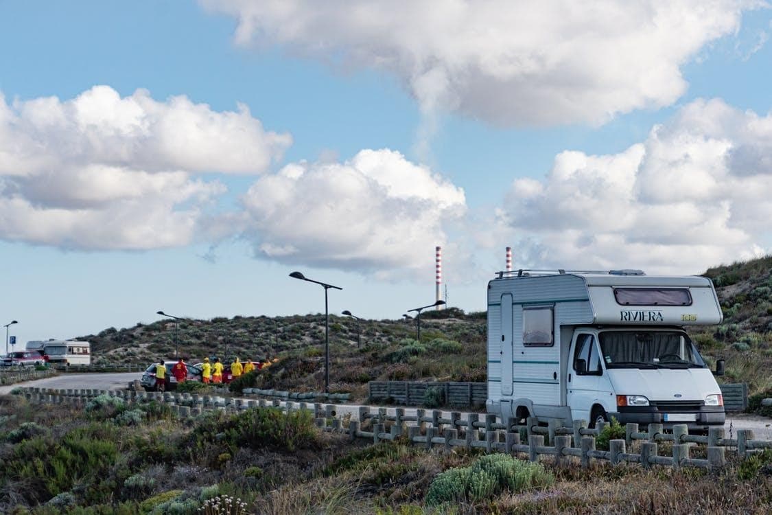 Travelling by camper: the pros and cons