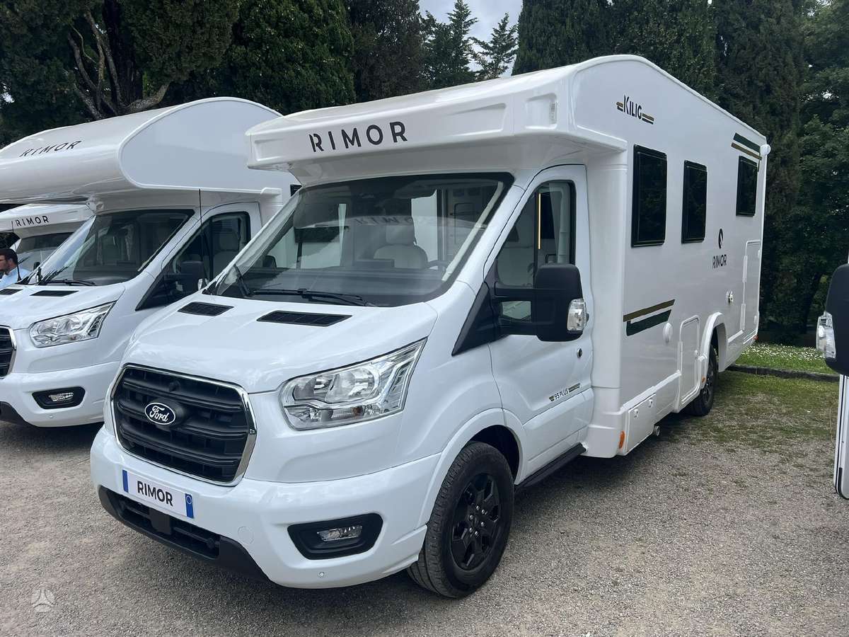 Camper rental for 4–7 people in Lithuania: how many people fit and which model to choose
